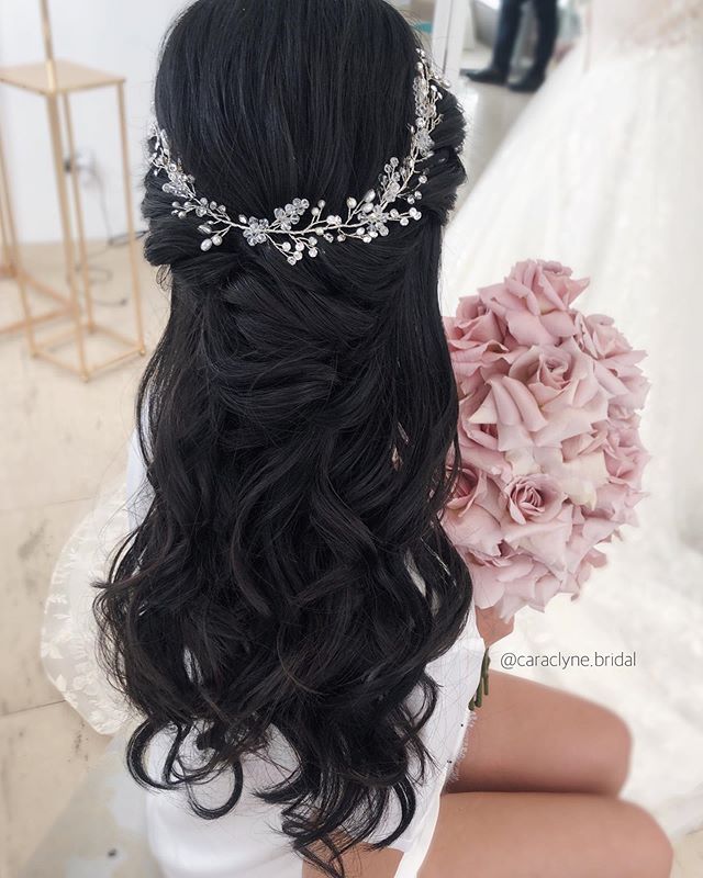 Elegant Half Up Half Down Hairstyles 40+ Stunning Wedding Hairstyles For Long Hair Gorgeous Wedding Hairstyles 2020 