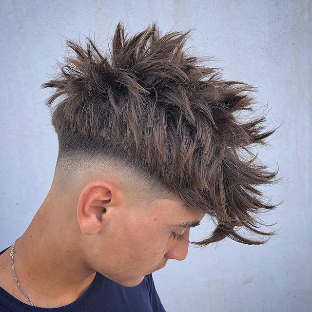Messy High Top With Razor Fade 30 Best Faux Hawk Haircuts For Men Stylish Fohawk Hairstyles 2020