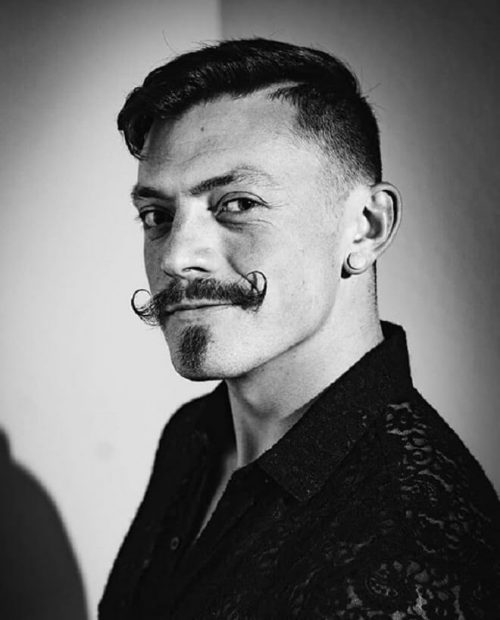 30 Hipster Handlebar Mustache Styles Best Handlebar Mustache Ideas Chin Strap With Mustache