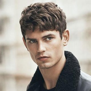 40+ Best Men's Haircuts with Bangs | Handsome Men's Fringe Hairstyles ...