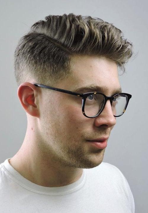 30 Men's Elegant Hairstyles 2020 Elegant Haircuts For Men Clean SIde Swept Wavy Hair With Glasses
