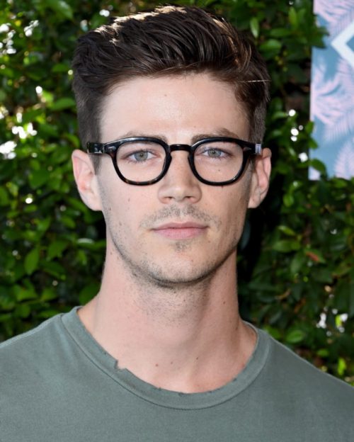 50+ Best Haircuts For Men With Glasses Side Comb Haircut