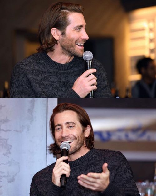 Shoulder Length Hair With Stubble Beard Top 30 Best Jake Gyllenhaal Hairstyles 2020