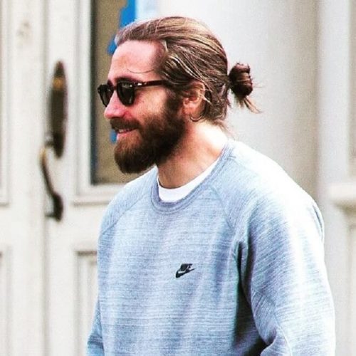 Top 30 Best Jake Gyllenhaal Hairstyles 2020 Jake Gyllenhaal Man Bun Styles