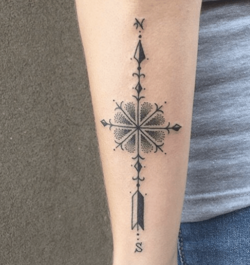 Compass Arrow Tattoo Design07