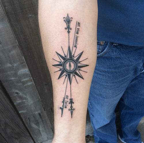 Compass Arrow Tattoo Design06