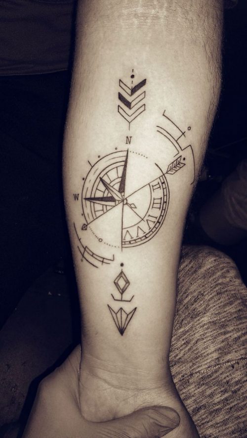 100+ Best Compass Tattoo Ideas 17